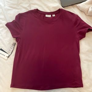 babaton everyday tee in grapevine